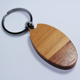 Holzanhänger (Palisander/Ahorn) - oval mit Wunschgravur 026770